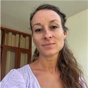 Lehrerin für Mittelschulen gibt Nachhilfe in Deutsch und Mathe